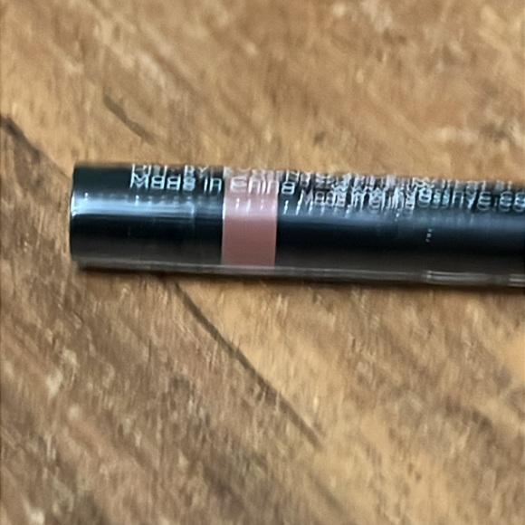 KVOSSNYC Lip Trip Lip Liner - Picture 4 of 7